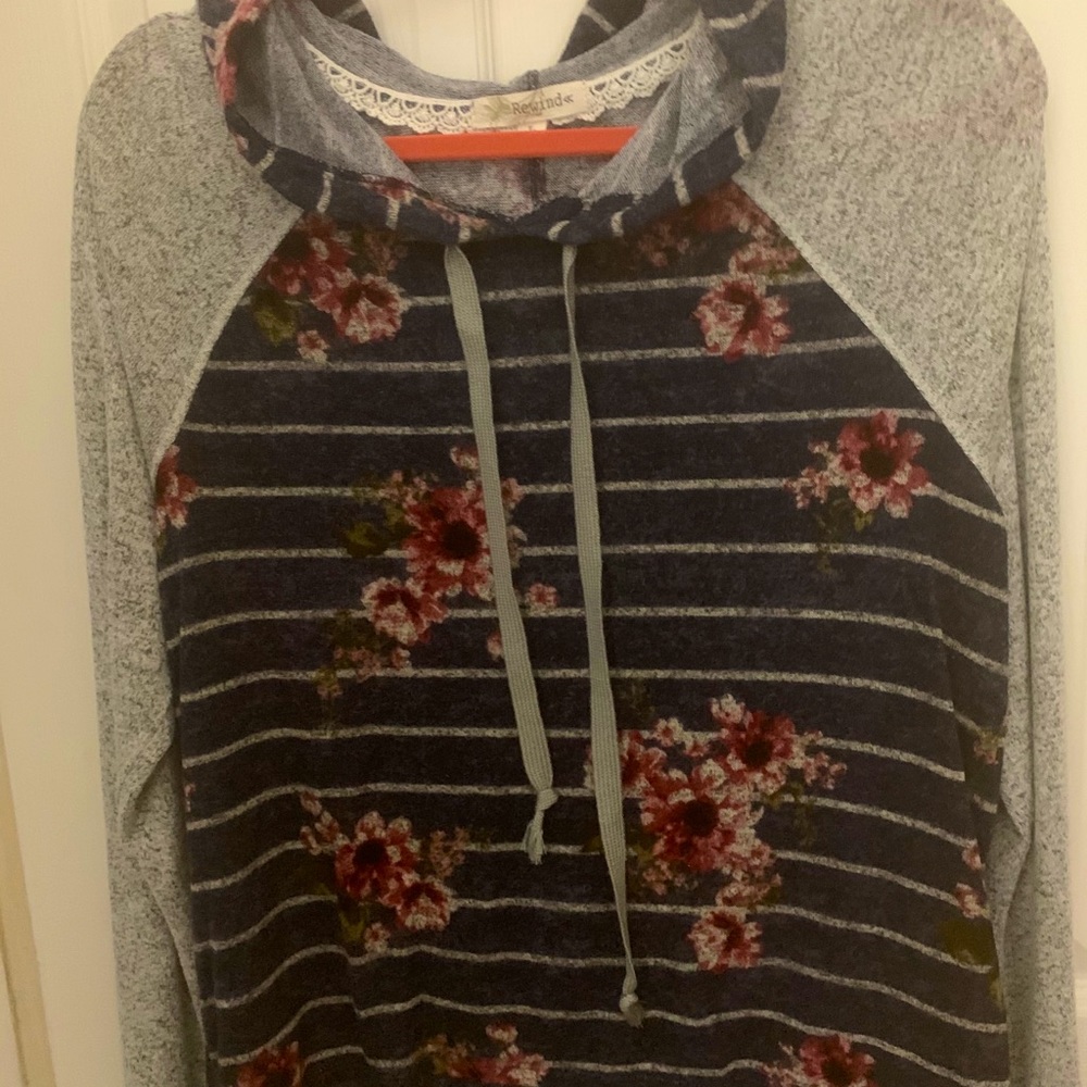 Pullover hoodie